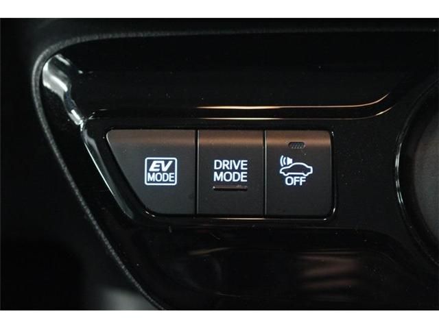 TOYOTA PRIUS 4WD 2020 Image 31