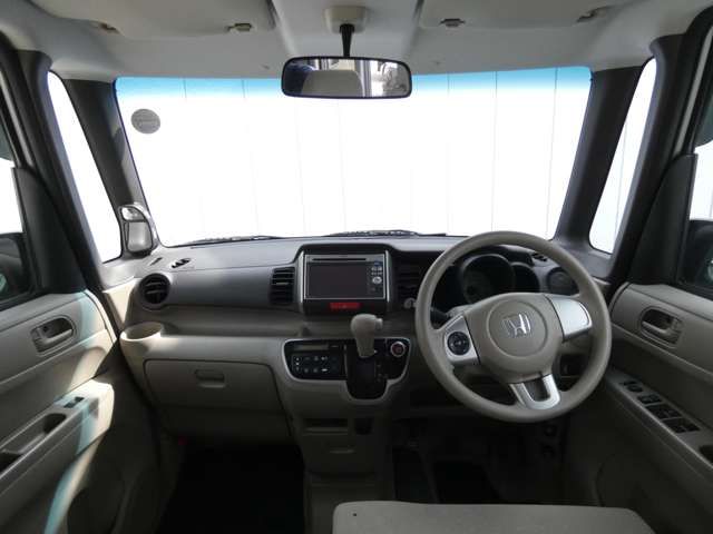 HONDA N BOX 2012 Image 31