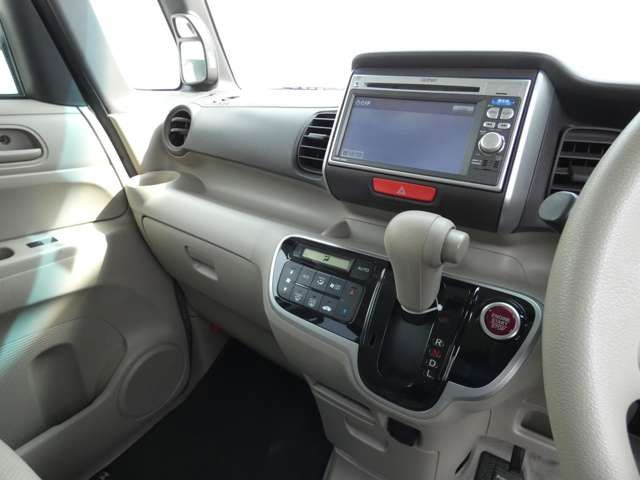 HONDA N BOX 2012 Image 31