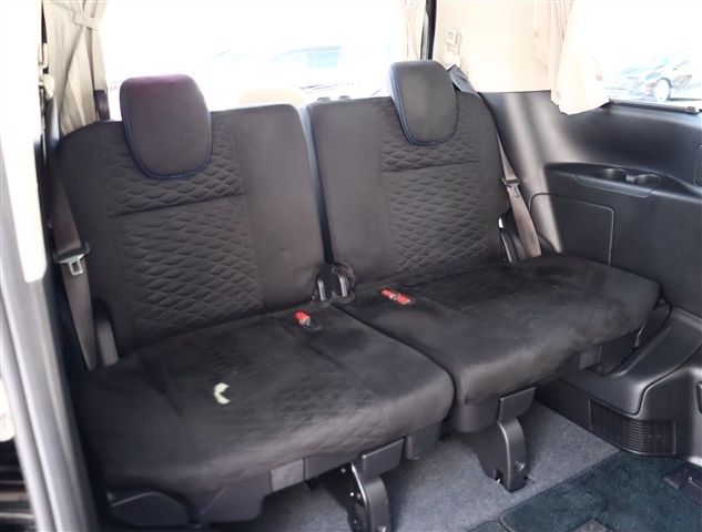 NISSAN SERENA  WG 4WD 2018 Image 31