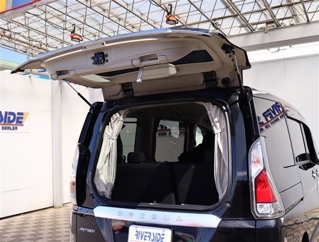 NISSAN SERENA  WG 4WD 2018 Image 31