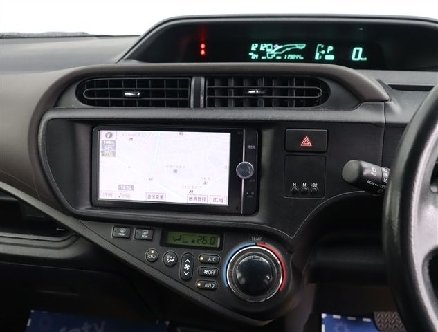 TOYOTA AQUA 2012 Image 31