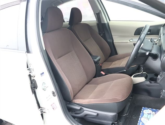 TOYOTA AQUA 2012 Image 31