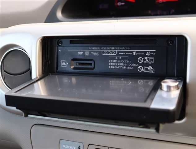 TOYOTA PORTE 2007 Image 31