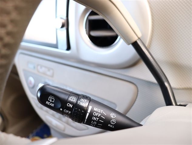 TOYOTA PORTE 2007 Image 31