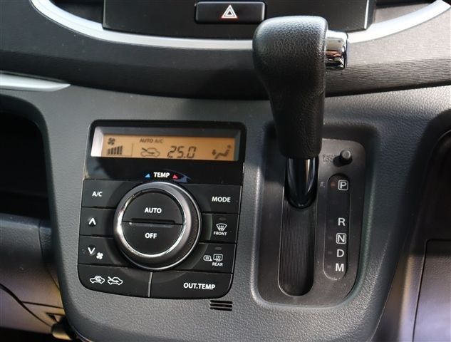 SUZUKI WAGON R STINGRAY 2012 Image 31