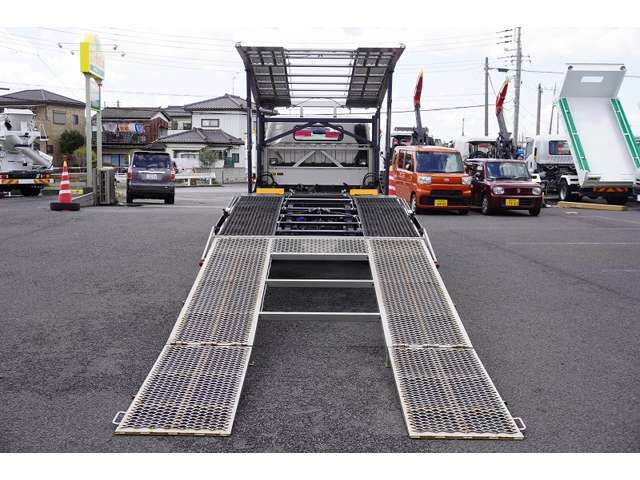 MITSUBISHI CANTER 2017 Image 31