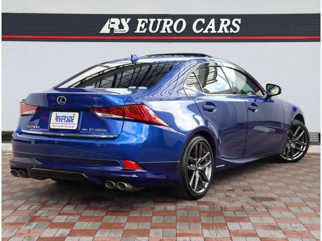 TOYOTA LEXUS IS300H AWD 2018 Image 31