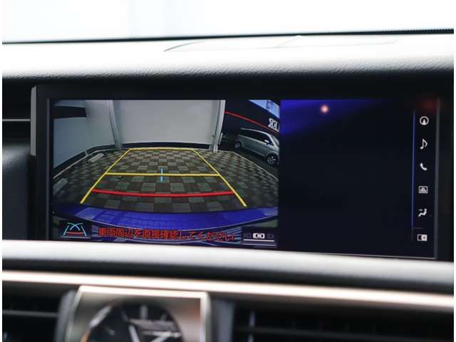 TOYOTA LEXUS IS300H AWD 2018 Image 31