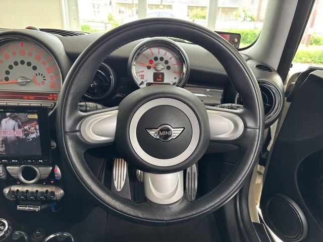 BMW BMW MINI COOPER S CL 2008 Image 31