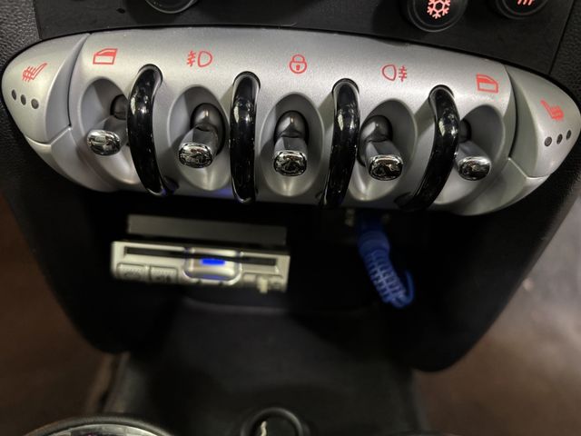 BMW BMW MINI COOPER S CL 2008 Image 31