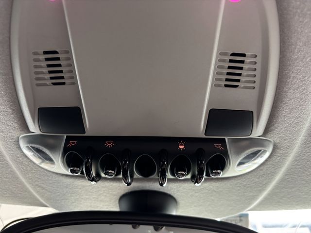 BMW BMW MINI COOPER S CL 2008 Image 31