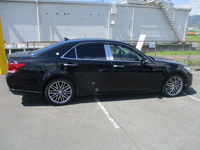 TOYOTA CROWN SEDAN 2014 Image 31