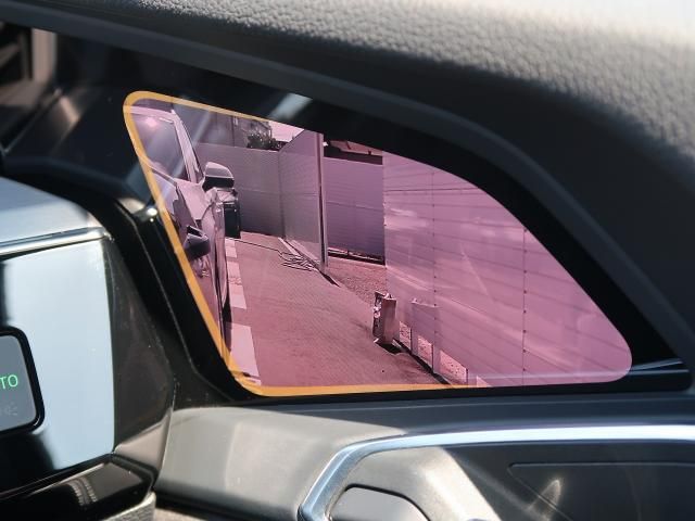 AUDI AUDI E-TRON SPORTBAC 2022 Image 31