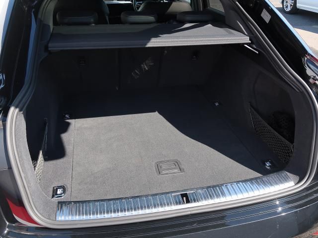 AUDI AUDI E-TRON SPORTBAC 2022 Image 31
