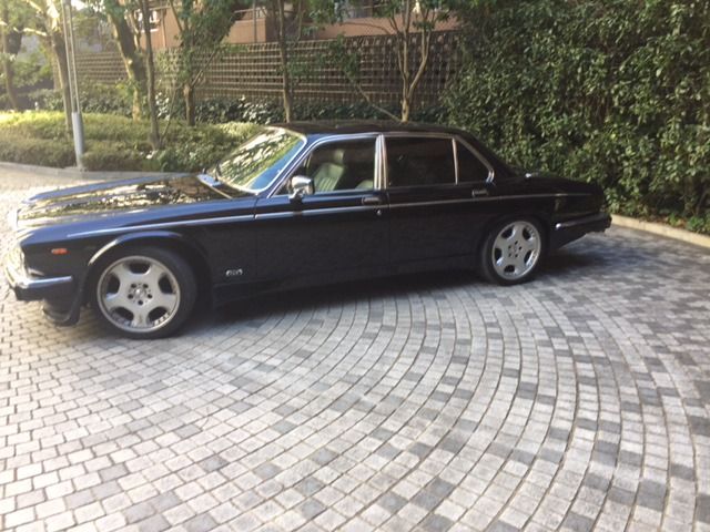 DAIMLER  1992 Image 31