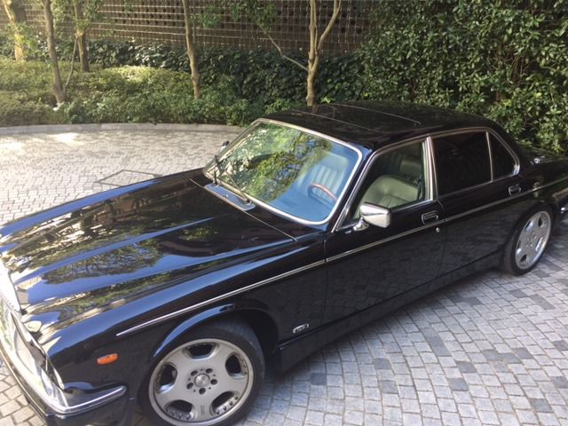 DAIMLER  1992 Image 31