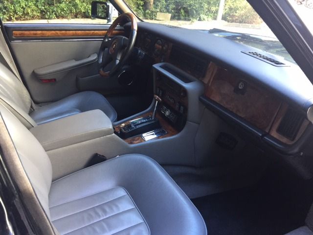 DAIMLER  1992 Image 31