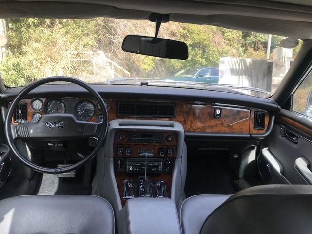 DAIMLER  1991 Image 31