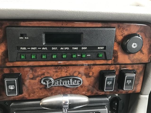 DAIMLER  1991 Image 31