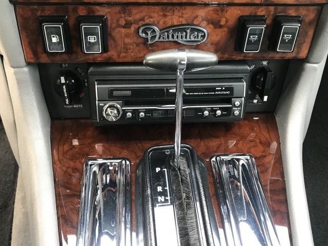 DAIMLER  1991 Image 31