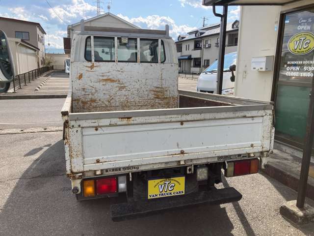 ISUZU  2004 Image 31