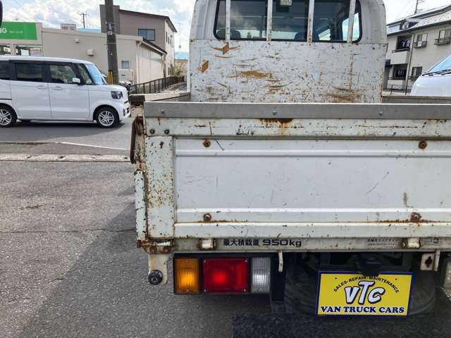 ISUZU  2004 Image 31
