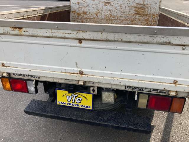 ISUZU  2004 Image 31