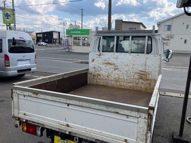 ISUZU  2004 Image 31