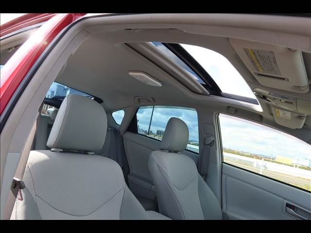 TOYOTA PRIUS 2013 Image 31