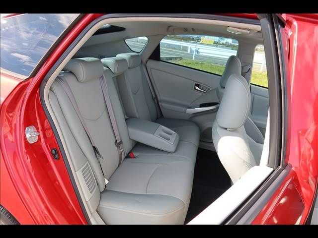 TOYOTA PRIUS 2013 Image 31