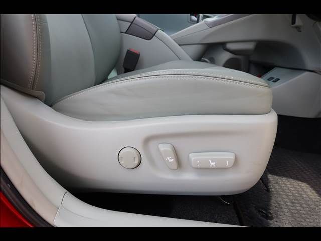 TOYOTA PRIUS 2013 Image 31