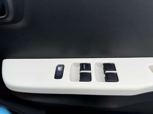 MAZDA CAROL  4WD 2016 Image 31