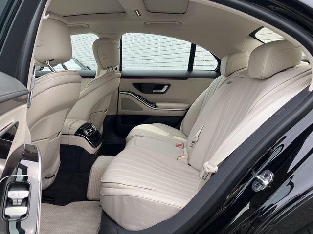 MERCEDES BENZ S CLAS 2024 Image 31