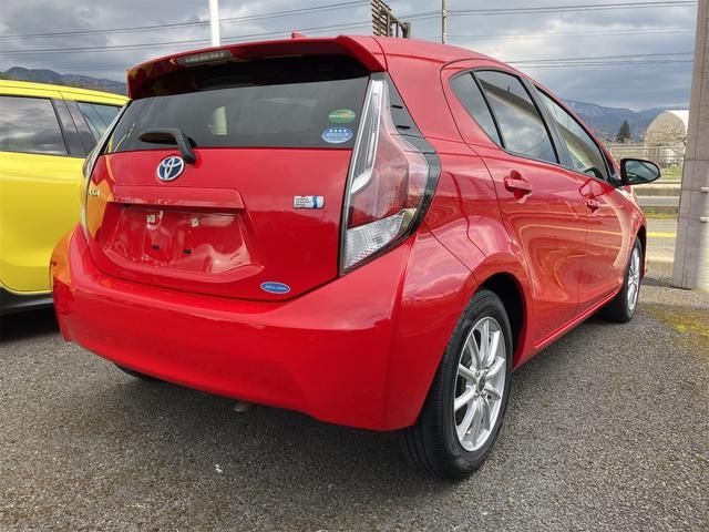 TOYOTA AQUA 2016 Image 31