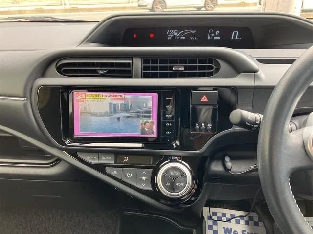 TOYOTA AQUA 2016 Image 31