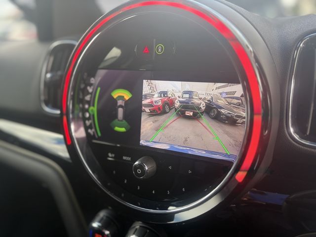 BMW MINI CROSSOVER 2020 Image 31