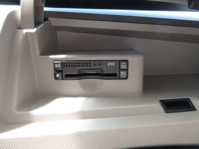 TOYOTA ESTIMA HYBRID 4WD 2006 Image 31