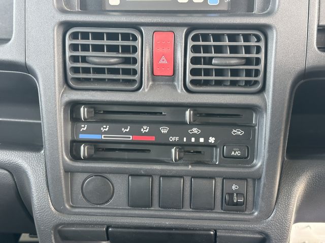 MITSUBISHI MINICAB TRUCK 2018 Image 31