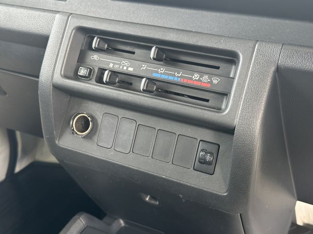 DAIHATSU HIJET TRUCK 2015 Image 31