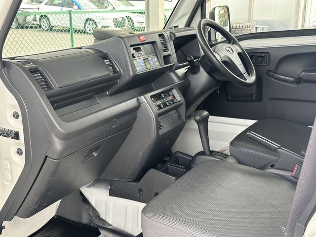 DAIHATSU HIJET TRUCK 2015 Image 31