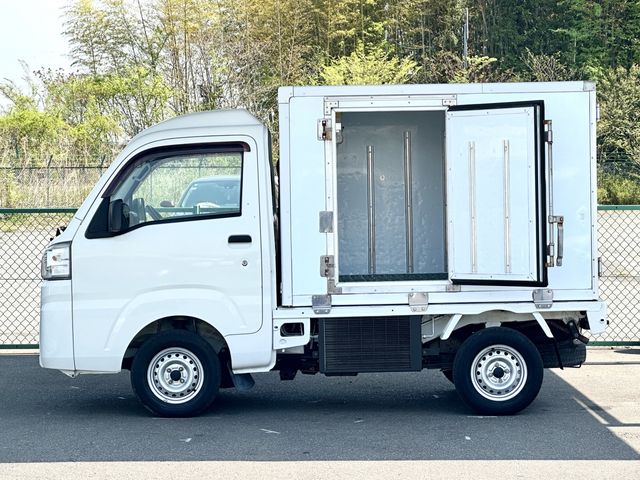 DAIHATSU HIJET TRUCK 2015 Image 31