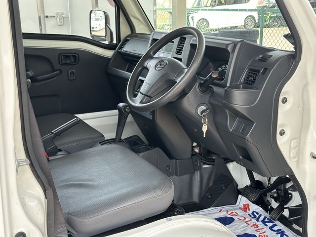 DAIHATSU HIJET TRUCK 2015 Image 31