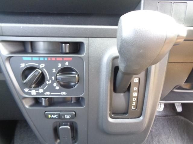 DAIHATSU HIJET CARGO 2019 Image 31