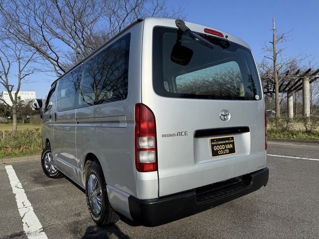 TOYOTA HIACE VAN 4WD 2014 Image 31