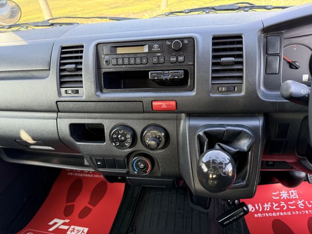 TOYOTA HIACE VAN 4WD 2014 Image 31