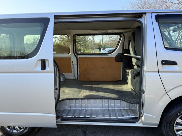 TOYOTA HIACE VAN 4WD 2014 Image 31
