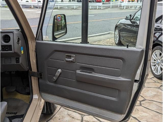 SUZUKI JIMNY 4WD 1998 Image 31