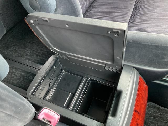 TOYOTA VELLFIRE 2011 Image 31