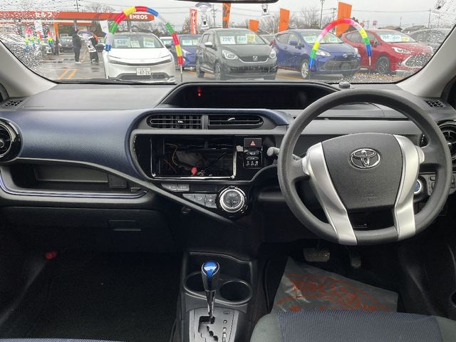 TOYOTA AQUA 2017 Image 31